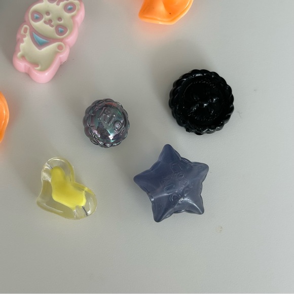 Assorted Fun Beads for Crafts - 11 pieces - Picture 5 of 16